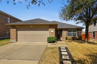 Building Photo - 2031 Lake Trail Dr