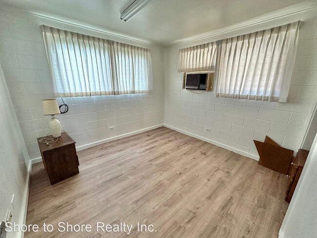 Building Photo - 2 br, 1 bath House - 3297 Iolani Street