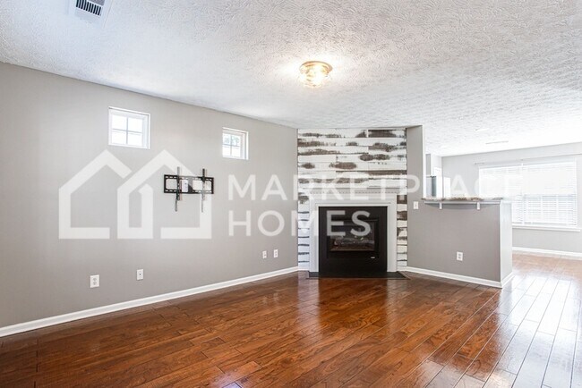 Foto del edificio - 602 Spanish Oak Dr
