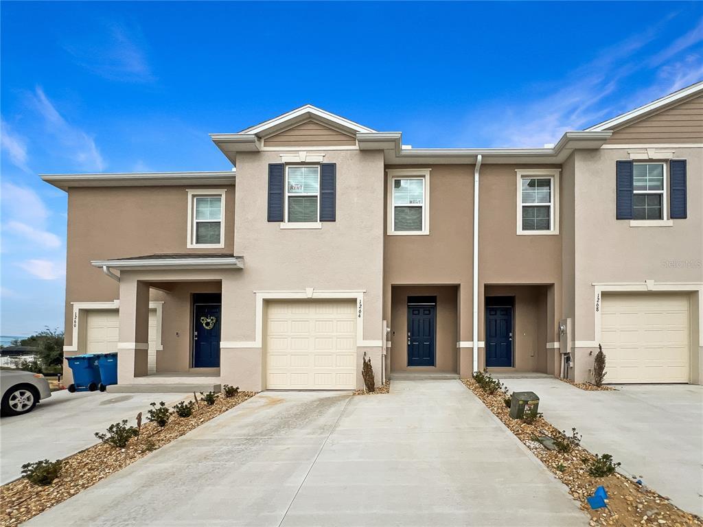 Foto principal - 1264 Draintree St