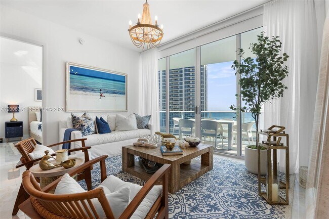 Foto del edificio - 17550 Collins Ave