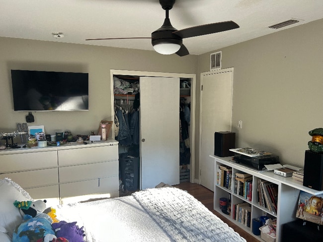 Foto del edificio - 745 NW 18th St