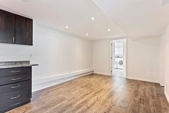 Building Photo - 10245 Wedgewood Dr