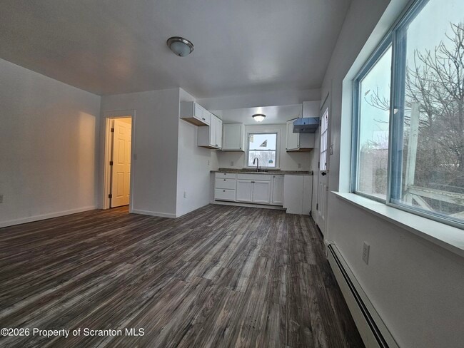 Building Photo - 366 Salsburg St