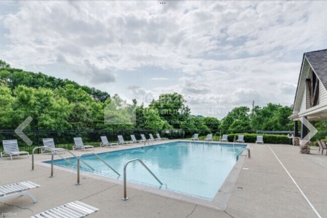 Building Photo - 3 br, 2.5 bath Townhome - 314 Stonecrest W...