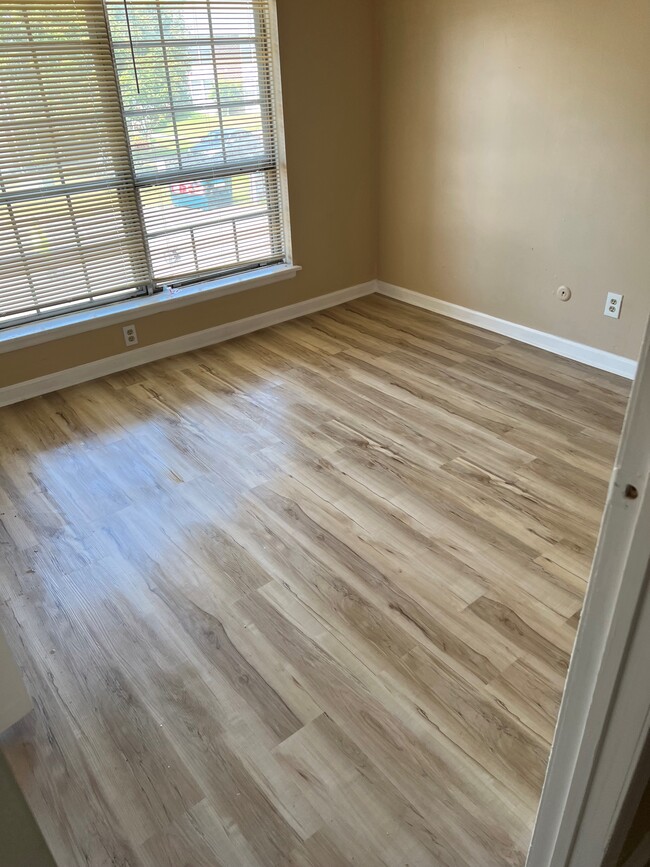 275 Green St Unit 5L7, Beverly, NJ 08010 Condo for Rent in Beverly