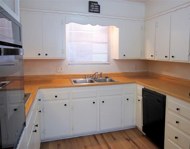 Foto del edificio - 2401 Glenwood Dr