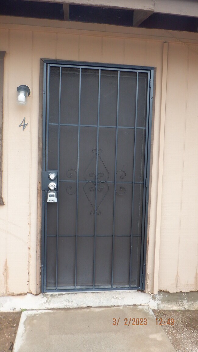 Foto del edificio - 441 W 20th Ave