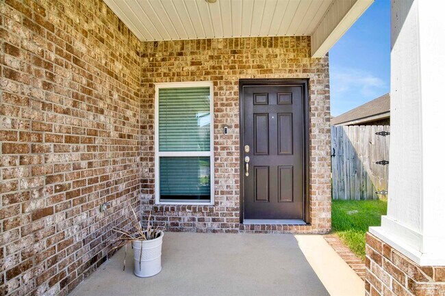 Building Photo - 12295 Pinfish Rd