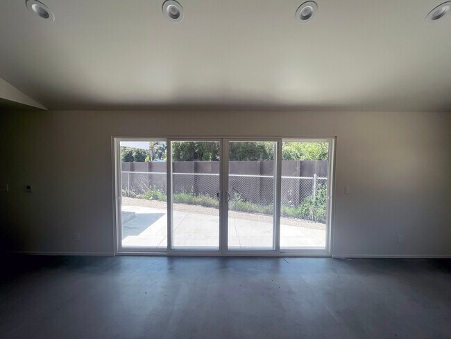Foto del edificio - 232 W Elmwood Ave
