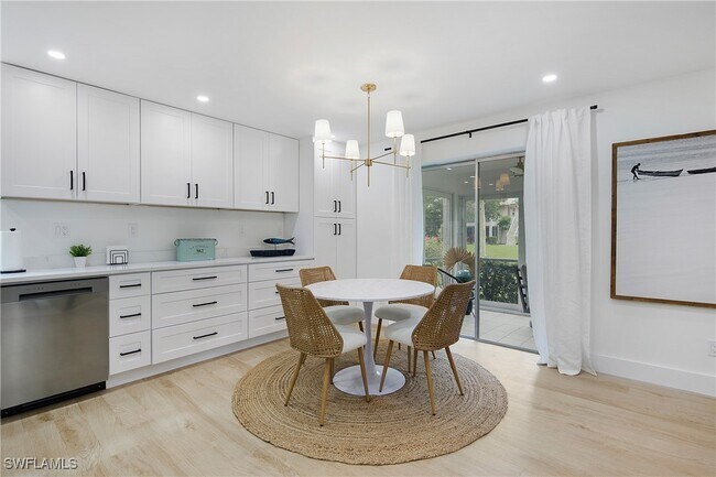 Foto del edificio - 1549 Sandpiper St