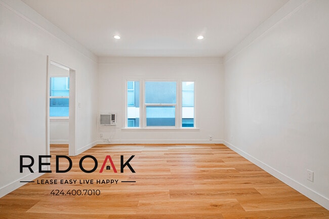 Building Photo - 1818 Whitley Ave