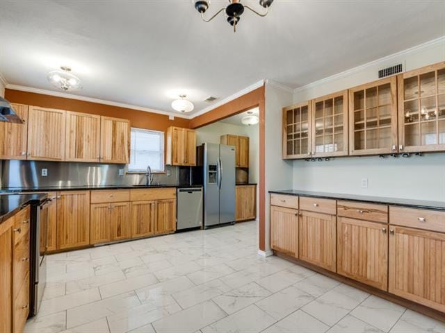 Foto del edificio - 3116 Falkland Rd