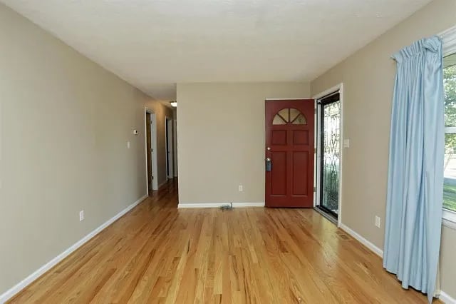 Building Photo - 1166 Trent Blvd