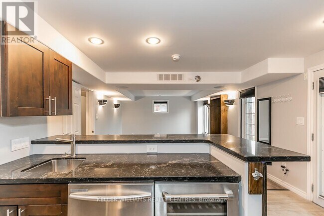 Photo du bâtiment - 1381 Hunter St