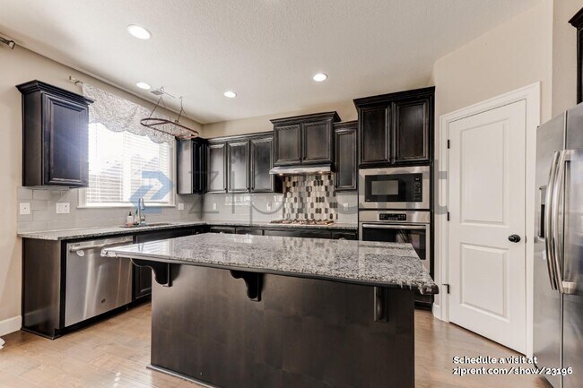 Building Photo - 7294 NW Oakfern Dr