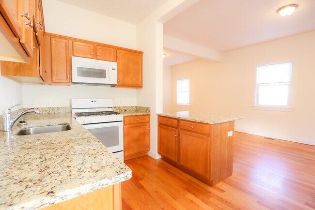 Building Photo - 29 Highland Ave