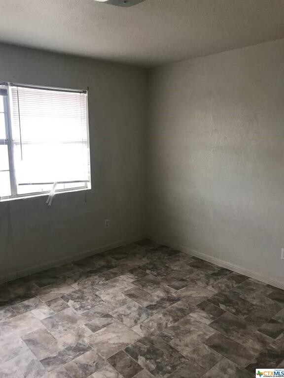 Foto del edificio - 3005 Cantabrian Dr
