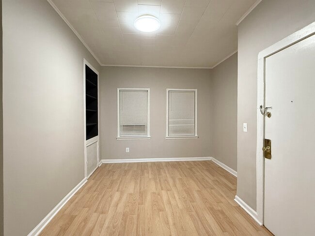 Building Photo - 294 Virginia Ave