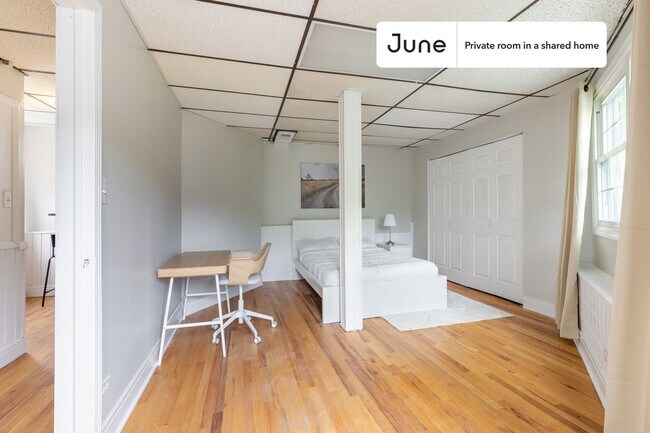 Foto del edificio - Room in Shared 4 bed/2 bath home