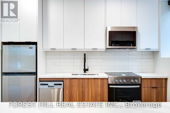 Building Photo - 1 Greensides Ave