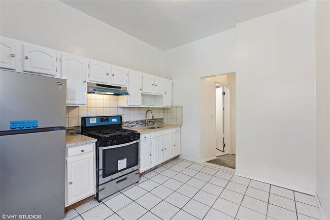 Building Photo - 203 Arlington Ave