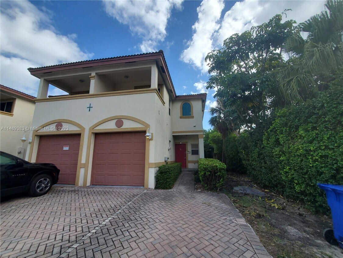 512 S Ocean Blvd, Pompano Beach, FL 33062 Townhome Rentals in Pompano