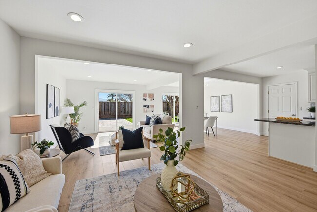 Foto del edificio - 4498 Ladner St
