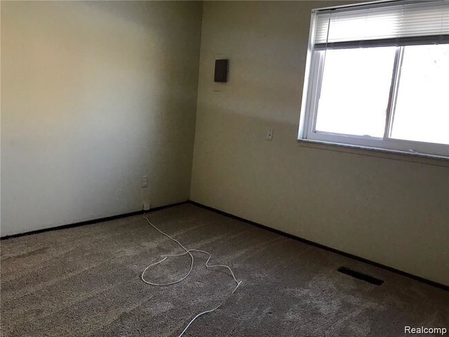 Foto del edificio - 1738 McLain Ave
