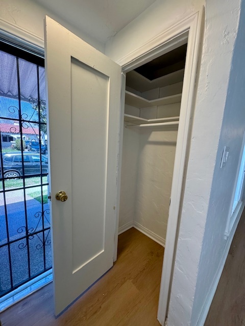 Building Photo - 2808 W 43rd Pl