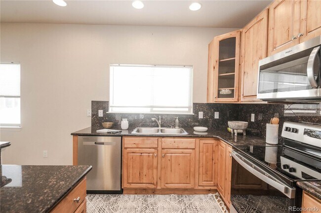 Kitchen - 3155 E 104th Ave