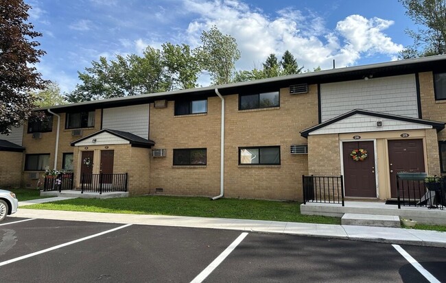 Building Photo - Belle Harbour Apartments