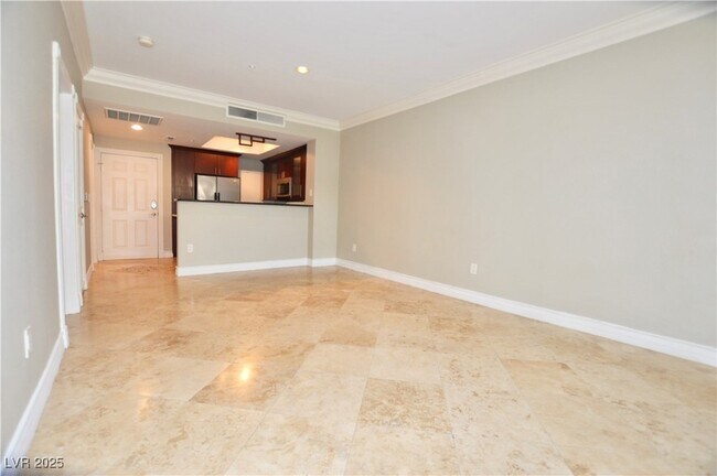 Building Photo - 270 E Flamingo Rd