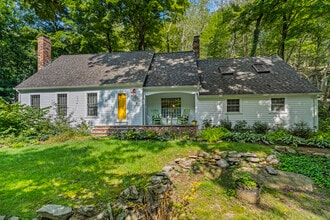 Building Photo - 156 Concord Dr