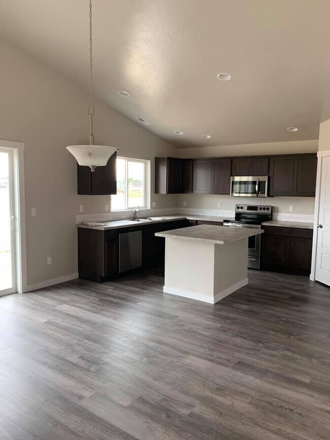 Building Photo - 4189 S Leaning Tower Ave