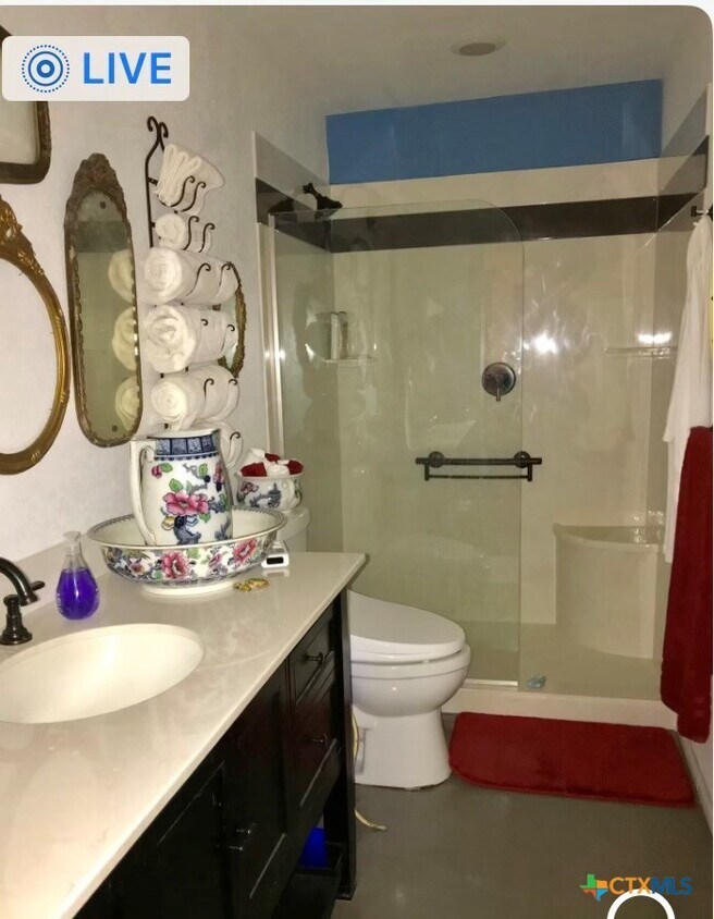 Foto del edificio - 117 E Crockett St