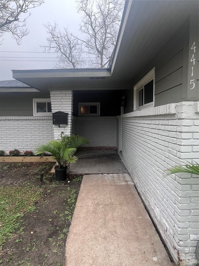 Building Photo - 4415 Merwin St