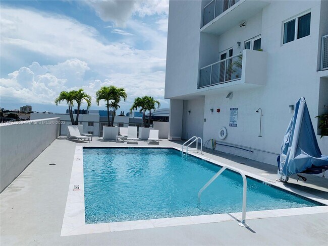 Foto del edificio - 39 NW 7th Ave