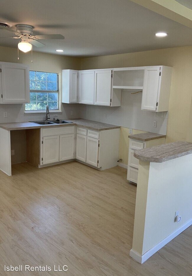Foto del edificio - 3 br, 2 bath House - 902 Highland Ave