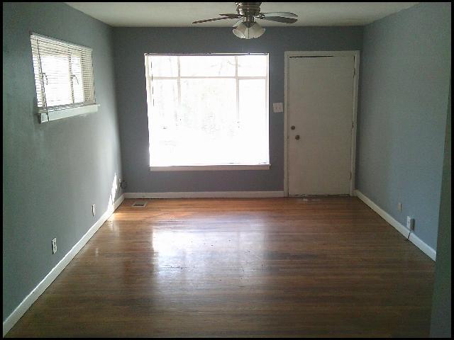 Building Photo - 9 Woodcliff Cir