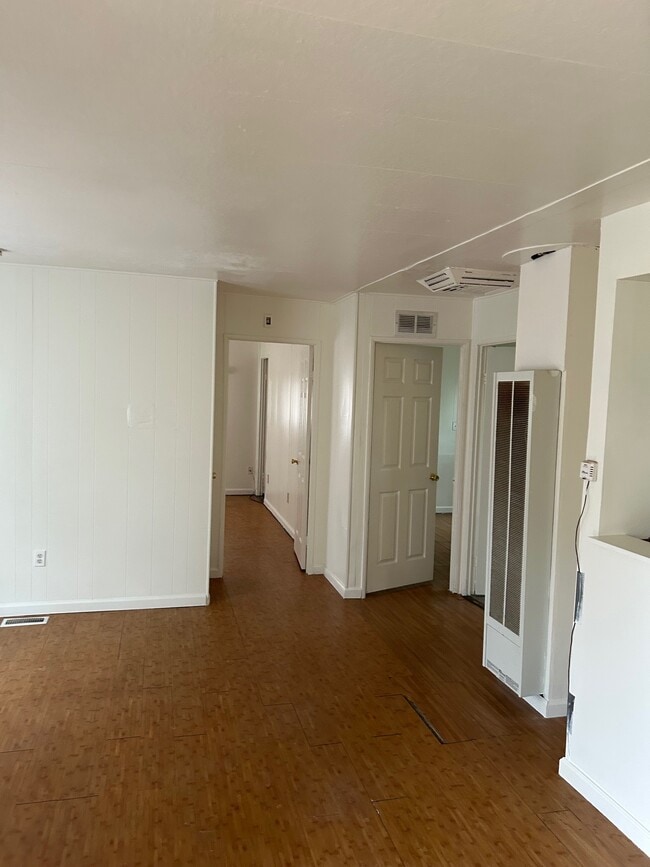 Building Photo - 18395 Oasis Rd