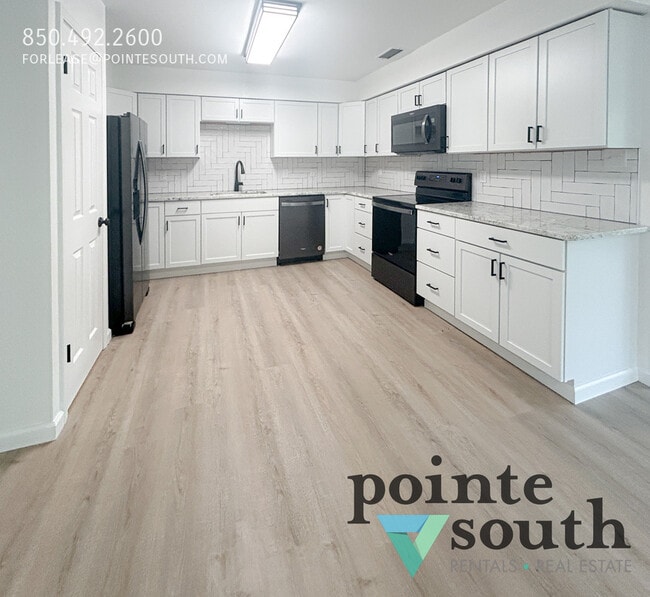 Building Photo - 10080 Bay Haven Dr