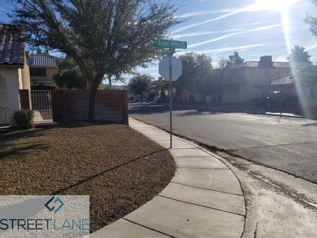 Foto del edificio - 2320 Orchard Valley Dr