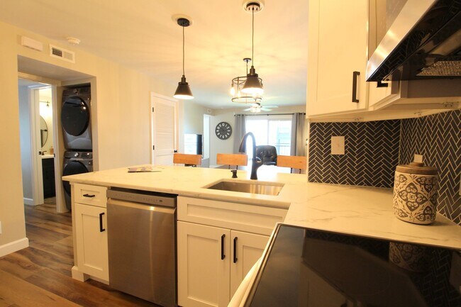 Foto del edificio - 1340 Hunters Rd