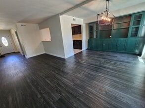 Building Photo - 4030 Mt Acadia Blvd