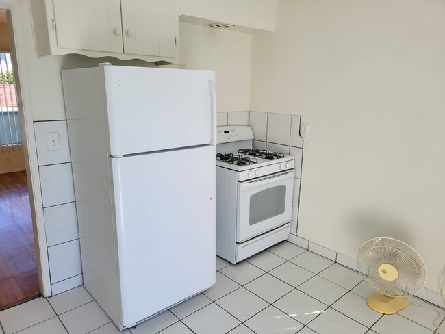 Fridge with Ice Maker and Gas Stove - 3175 Elm St