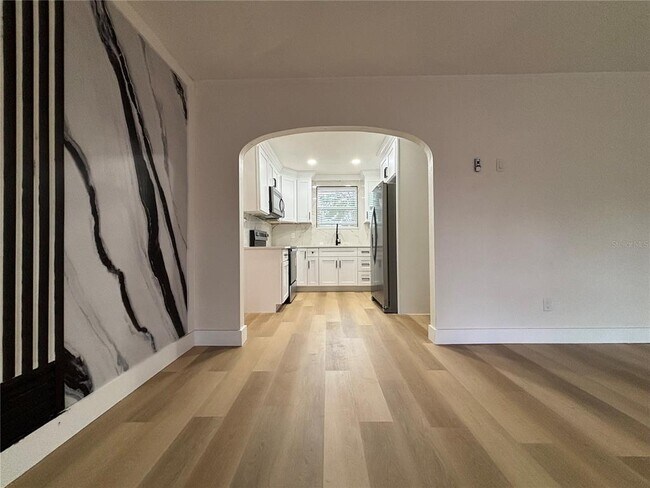 Building Photo - 1215 New York Ave