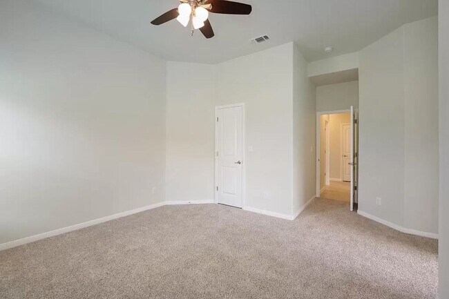 Building Photo - 3 Bedroom/2 Bath Meadow Pointe