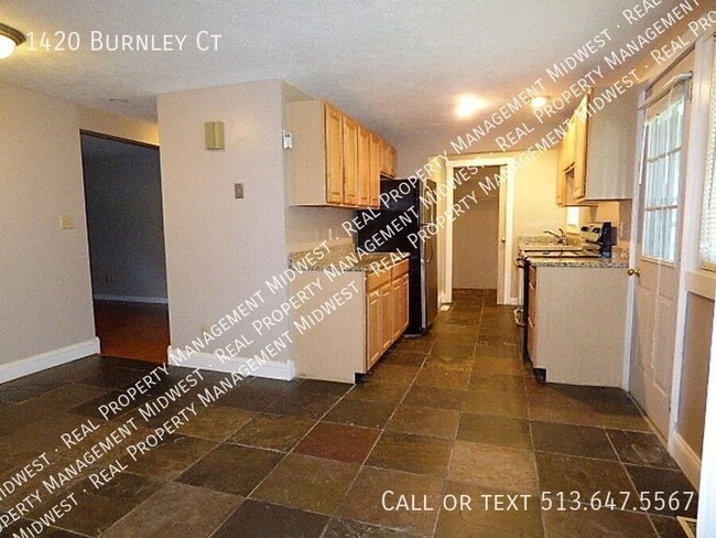 Foto del edificio - 1420 Burnley Ct