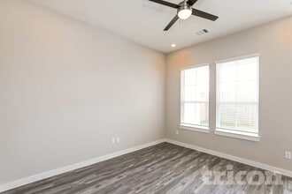 Interior Photo - Tricon Peek Road